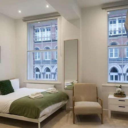 דירה Grand Central Flat - Perfect For Families - Contractors - Professionals - Long Stay Rates Available