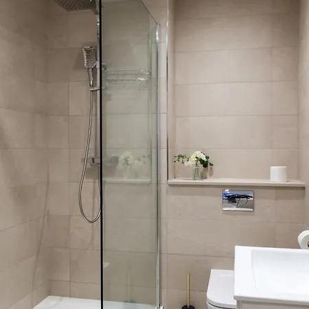 Grand Central Flat - Perfect For Families - Contractors - Professionals - Long Stay Rates Available לידס