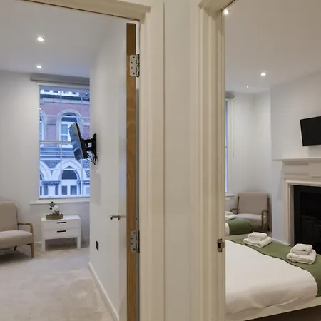 דירה Grand Central Flat - Perfect For Families - Contractors - Professionals - Long Stay Rates Available *