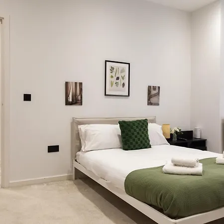 Grand Flat - 2-bedrooms - Sleeps 8 - Perfect For Families - Contractors - Professionals - Long Rates Available Apartment Leeds (West Yorkshire)